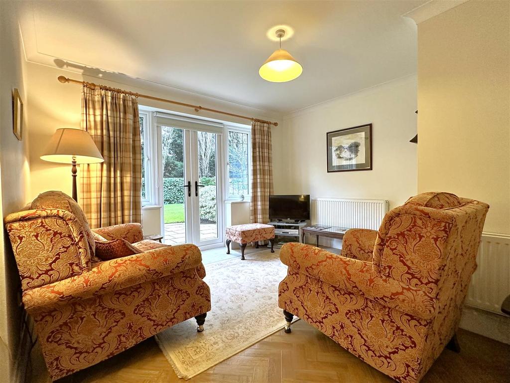 Sitting Room 780