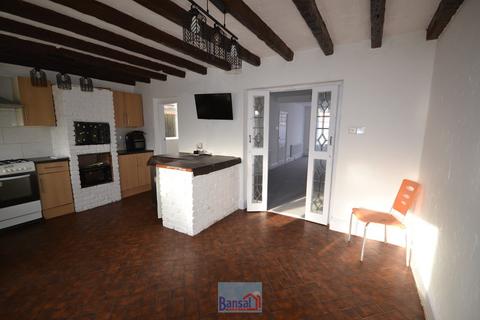 3 bedroom semi-detached house for sale, Blackberry Lane, Wyken CV2