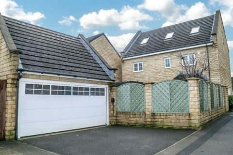 undefined, Birkhead Close, Highburton, HD8