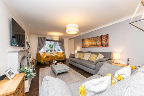 undefined, Birkhead Close, Highburton, HD8