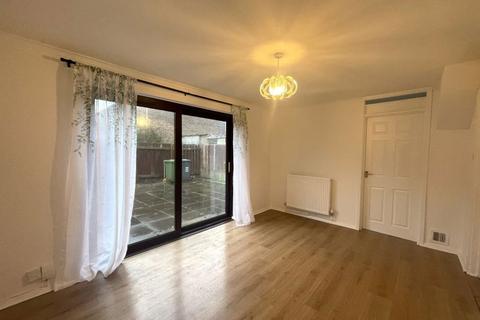 3 bedroom terraced house to rent, Brookfurlong, Ravensthorpe. Peterborough, PE3
