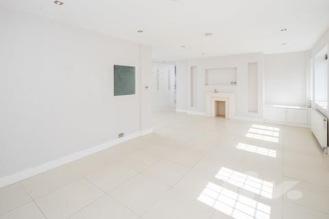 3 bedroom apartment to rent, Wellington Road, London NW8