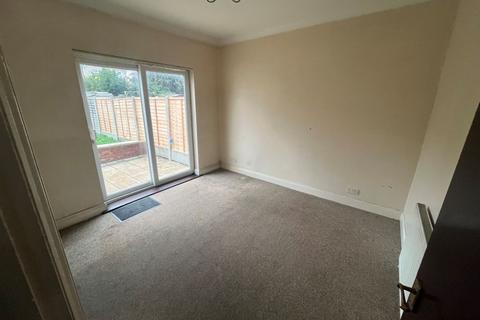 3 bedroom terraced house for sale, Holmwood Road, Ilford IG3