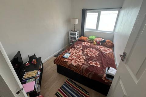 2 bedroom flat for sale, Barking Road, London E13