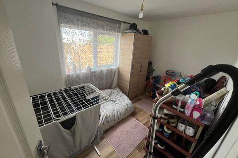 2 bedroom flat for sale, Barking Road, London E13