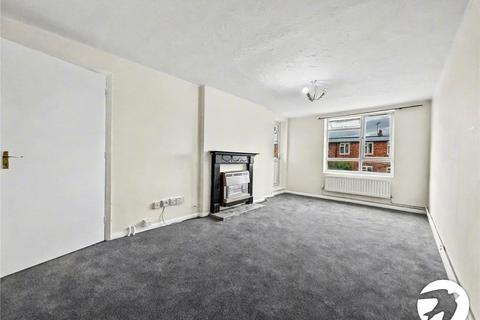 2 bedroom flat to rent, Middle Street, Gillingham, Kent, ME7