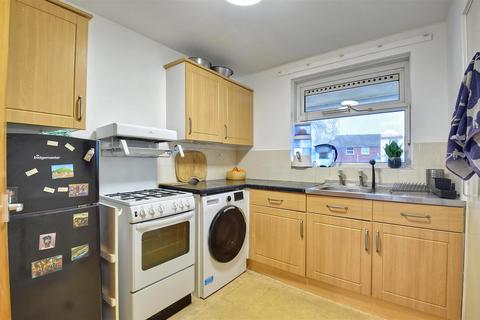 undefined, Caxton Close, Tenterden