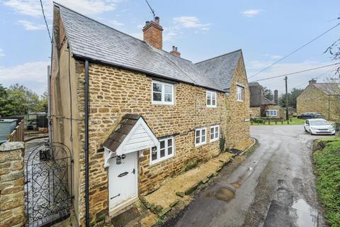 undefined, Chacombe,  Banbury,  Oxfordshire,  OX17