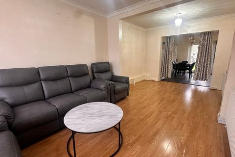 undefined, Lansbury Avenue, Feltham, TW14