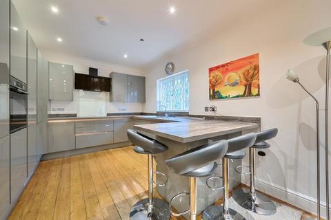 undefined, Kingsmead,  Barnet,  EN5