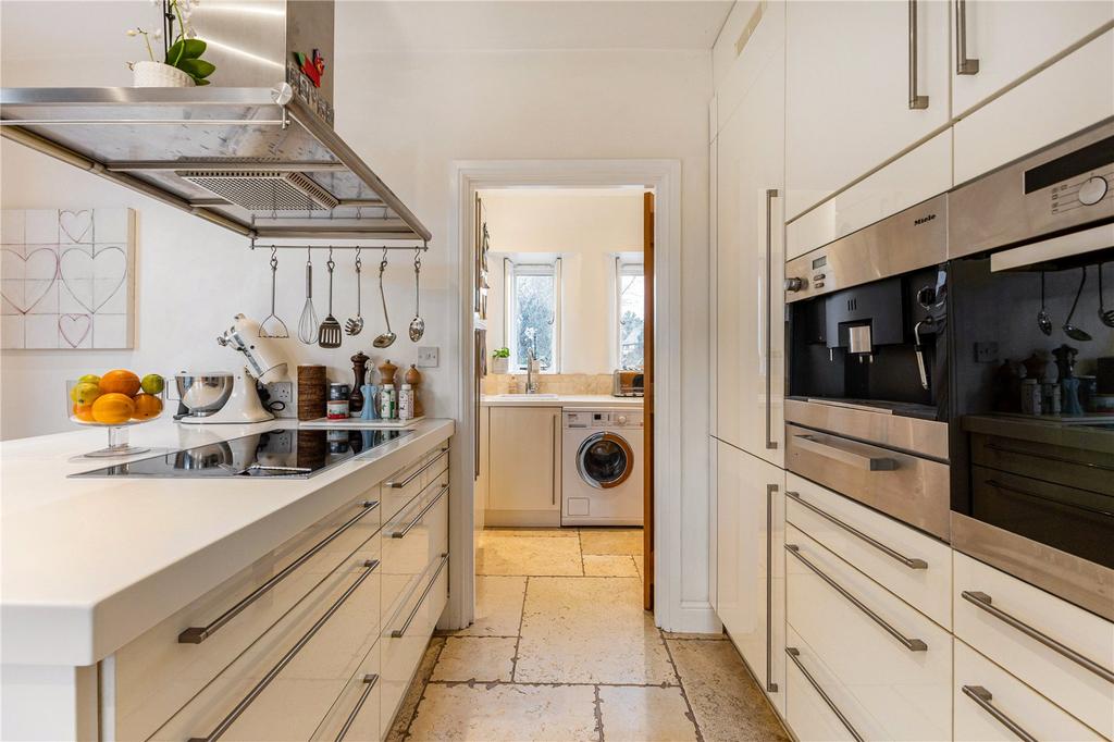 Kitchen/Utility