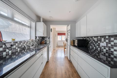 3 bedroom bungalow for sale, Westfield Way, Ruislip