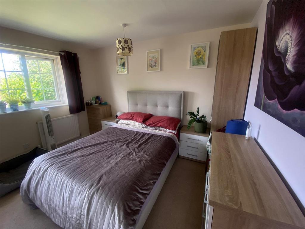 Bedroom 2.jpg