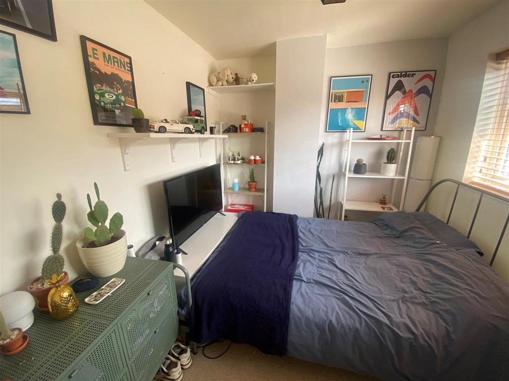 Bedroom.jpg
