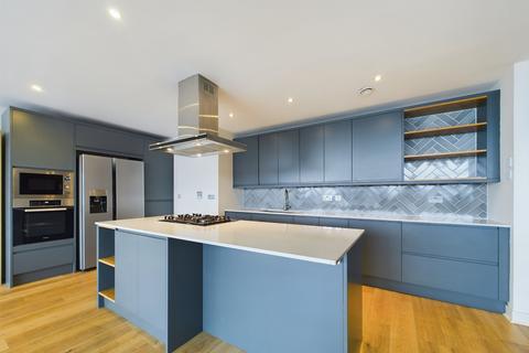 undefined, 9/2, 202 Elliot Street, Glasgow