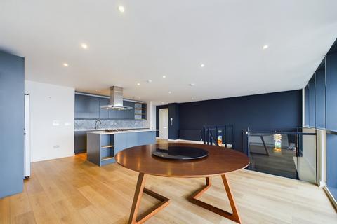undefined, 9/2, 202 Elliot Street, Glasgow