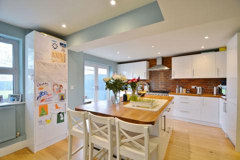 undefined, Churchill Crescent, Thame, OX9 3JN