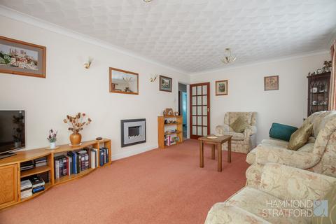 3 bedroom detached bungalow for sale, New Road, Hethersett