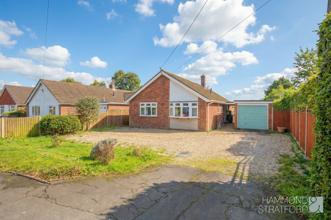 3 bedroom detached bungalow for sale, New Road, Hethersett