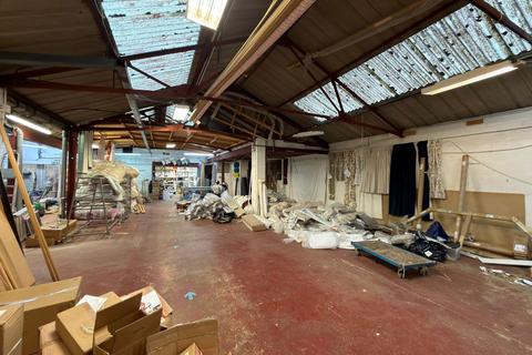 undefined, 12A Hutton Grove, Finchley, London, N12 8DT