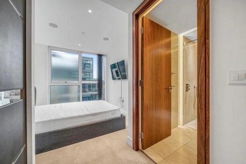 3 bedroom house to rent, Juniper Drive, London