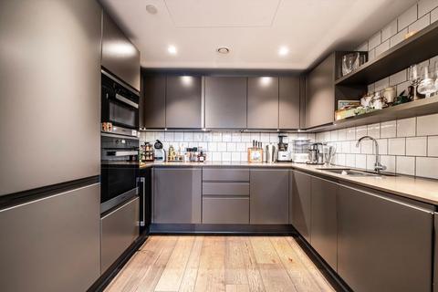 2 bedroom flat for sale, Crisp Road, London W6
