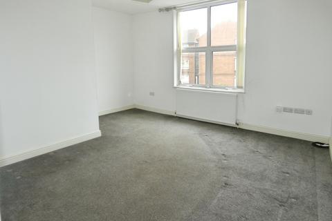 2 bedroom flat to rent, Annesley Road, Hucknall, NG15