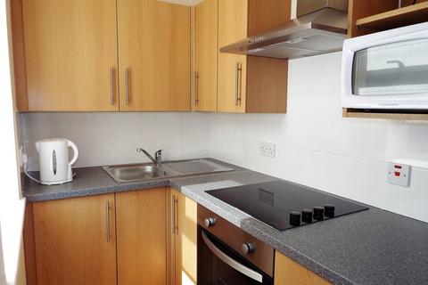 1 bedroom flat to rent, Meads Road, Eastbourne, BN20