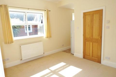 1 bedroom flat to rent, Meads Road, Eastbourne, BN20