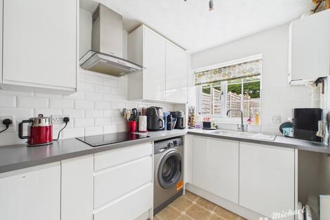 undefined, Leighton Buzzard LU7