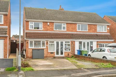 Torc Avenue, Tamworth