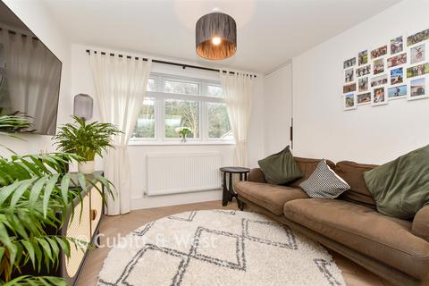 1 bedroom apartment for sale, Brighton Road, Coulsdon, Surrey