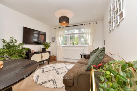1 bedroom apartment for sale, Brighton Road, Coulsdon, Surrey