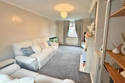3 bedroom terraced house for sale, St. Davids Square, Rhyl