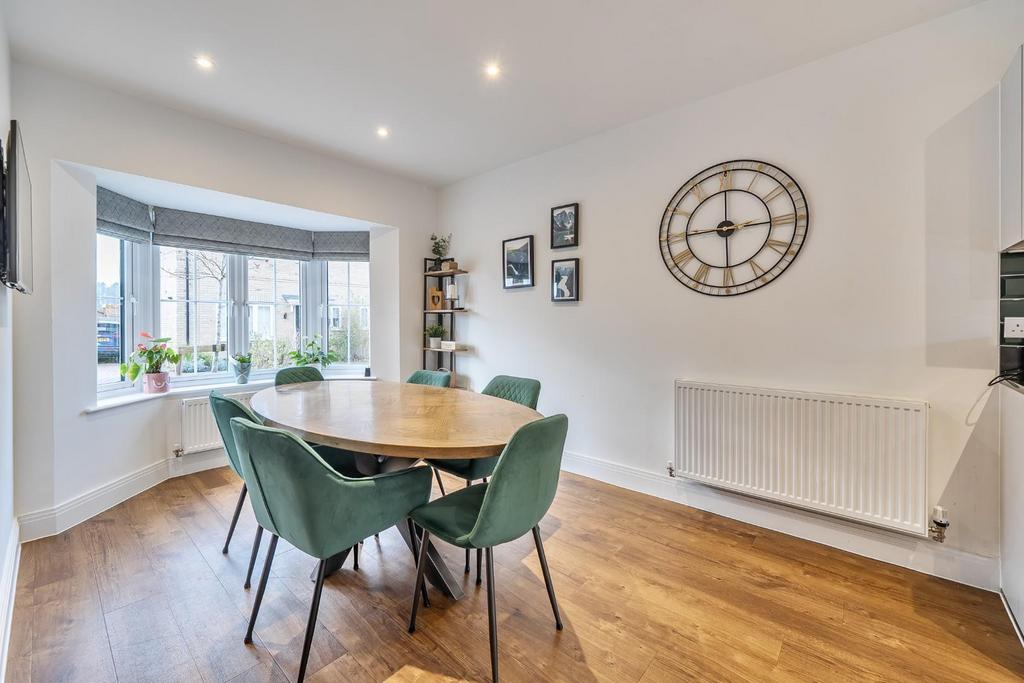 Kitchen/Dining room/Family room