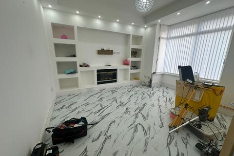 undefined, McKean Road, Oldbury B69