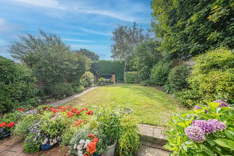 undefined, Alveston Grove, Knowle, B93