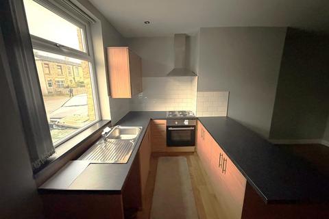 1 bedroom terraced house for sale, Halifax Road, Liversedge