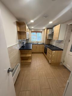 2 bedroom flat to rent, Danes Gate, Harrow HA1