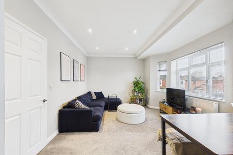 2 bedroom apartment for sale, Ashcombe Close, Ashford, Surrey, TW15