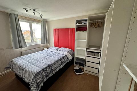 undefined, Robin Close (Room One), Birmingham B36