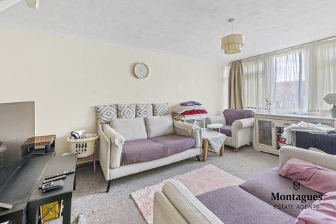 undefined, The Chiltons, Grove Hill, South Woodford, E18