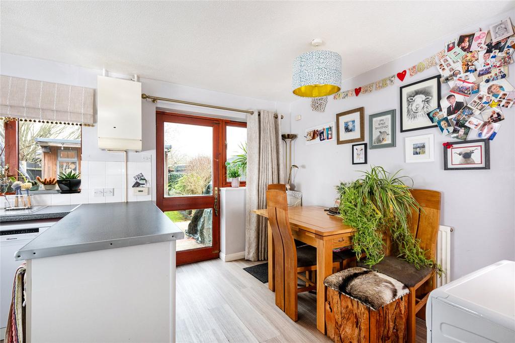 Kitchen/Dining