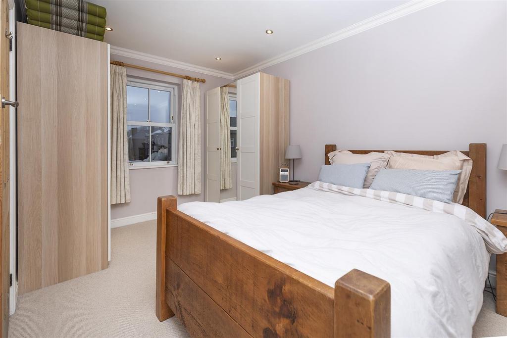 Bramleys Estate Agents - Virginia Road - Marsh (11