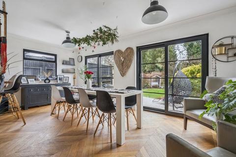 3 bedroom house for sale, Oaklands Avenue, Oxhey Hall, Watford, WD19