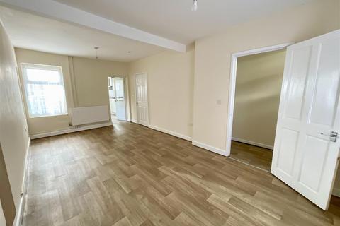 3 bedroom terraced house for sale, Dillwyn Street, Llanelli