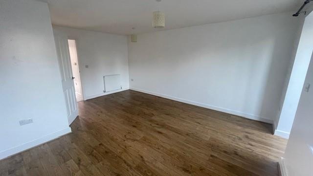 Lounge 2.jpg