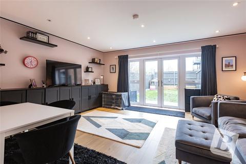 3 bedroom semi-detached house for sale, Gladiator Way, Hornchurch, RM12