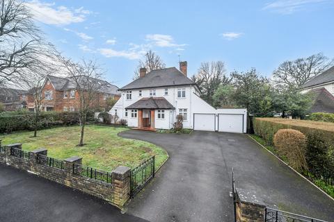 6 bedroom detached house for sale, Moor Park Road, Northwood, Middlesex