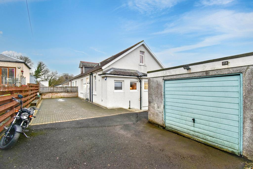 Garage & Driveway